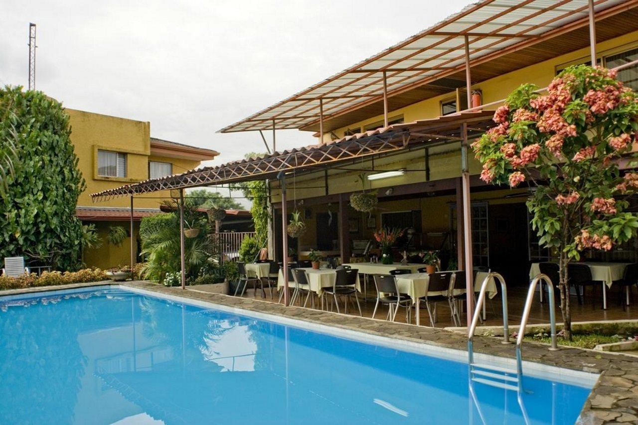 Hotel Puerta Del Sol - San Jose Airport Buitenkant foto