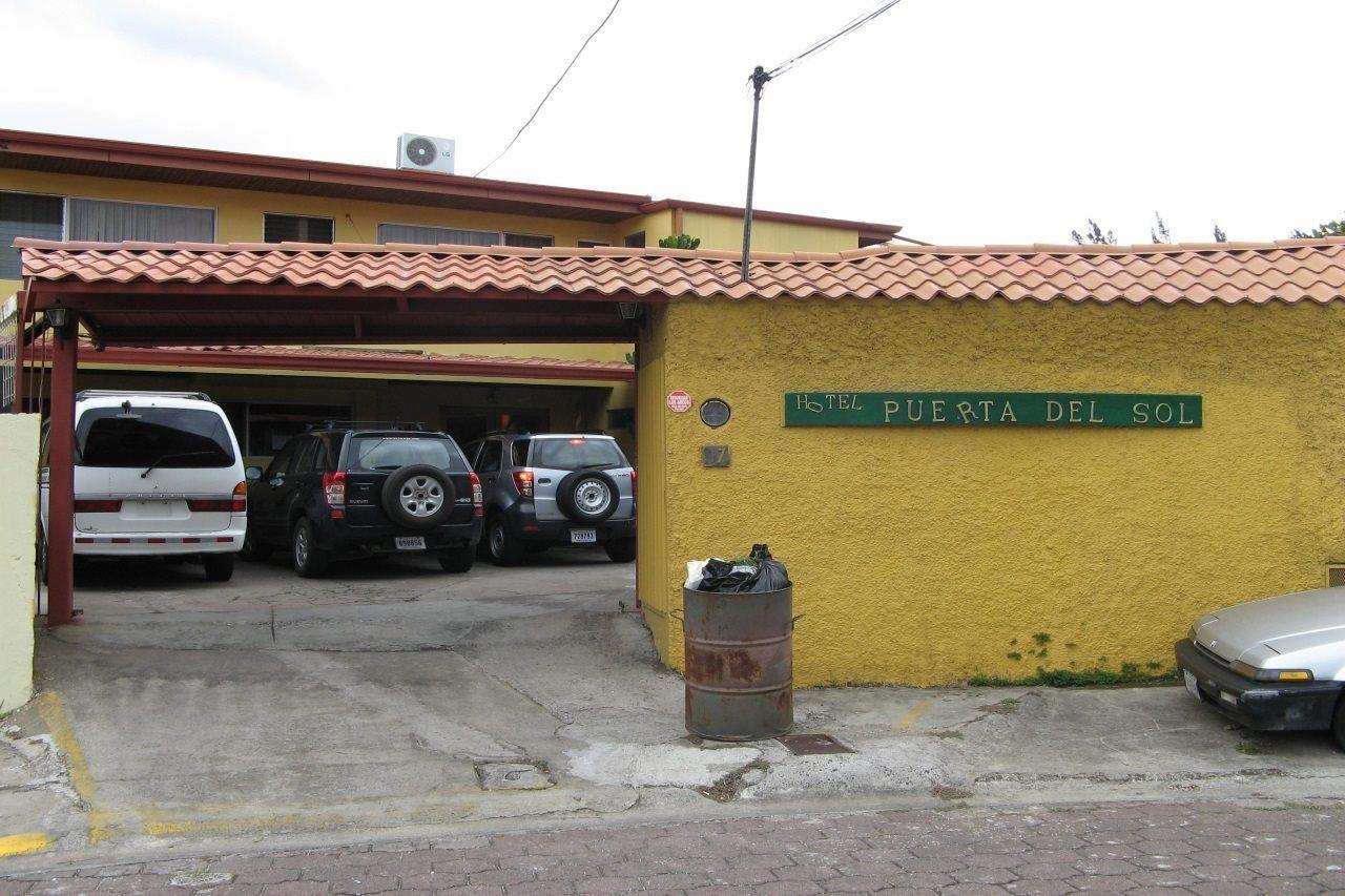 Hotel Puerta Del Sol - San Jose Airport Buitenkant foto